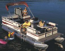 Fisher Liberty 200  2003 Boat specs