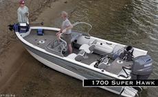 Crestliner Super Hawk 1700 O/B 2004 Boat specs