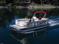 Crest Crest II LM 25 2005 Boat specs
