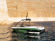 Malibu Wakesetter 23 XTi 2005 Boat specs