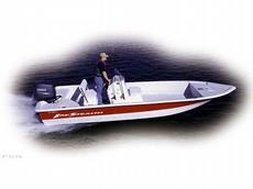 VIP Bay Stealth Competitor 218 2005 Boat specs