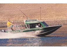 Custom Weld Custom Series Inboard - 23 ft. 2006 Boat specs