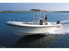 May-Craft 2300 Center Console 2007 Boat specs