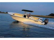 May-Craft 2700 Center Console 2007 Boat specs