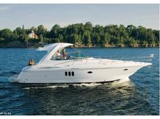 Cruisers Yachts 420 Express 2008 Boat specs
