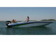 Checkmate Pulsare 2400 2009 Boat specs