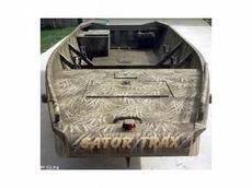 Gator Trax Standard 19 in. Sides 2009 Boat specs