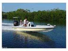 Lake and Bay Back Water 20 ft. 2010 Boat specs