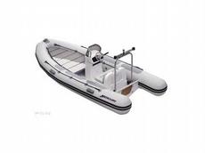 Mercury V-400/450 Series 2010 Boat specs