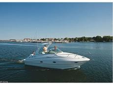 Cruisers Yachts 310 Express 2011 Boat specs