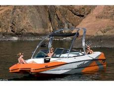 MB Sports F23 Tomcat 2011 Boat specs