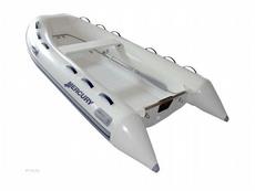 Mercury 330 Ocean Runner Hypalon 2011 Boat specs