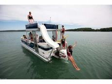 Avalon Paradise Funship 2012 Boat specs