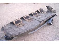 Gator Trax Gator Hide 20 x 62 (4 man) 2012 Boat specs