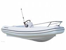 Mercury 350 Amanzi Hypalon 2012 Boat specs