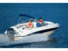 Stingray 214LR Sport Deck 2012 Boat specs