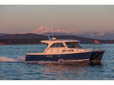 Aspen Power Catamarans C100 Escape 2013 Boat specs