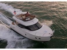 Carver Yachts C34 2013 Boat specs