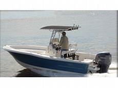 Pioneer 220 Bay Sport 2013 Boat specs