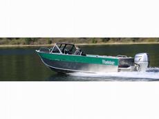 Raider Pro-Sport 202 2013 Boat specs