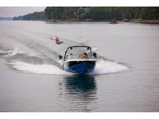 Regal 2100 RX Bowrider 2013 Boat specs