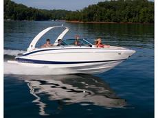 Regal 2500 Bowrider 2013 Boat specs
