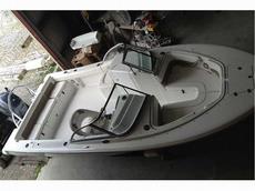Sportsman Boats Discovery 210 2013 Boat specs
