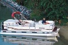 Sweetwater 2221 SC 2000 Boat specs