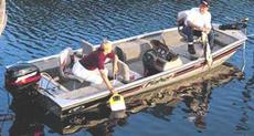 Fisher 1710 2002 Boat specs