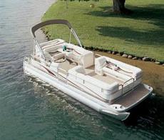 Bennington 2250 LX 2004 Boat specs