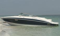 Four Winns 230 Horizon 2004 Boat specs