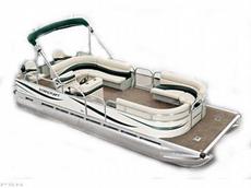 Starcraft Marine Classic 240 2004 Boat specs