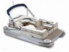 Bennington 1850 LX 2005 Boat specs