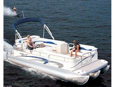 Bennington 205 L 2005 Boat specs