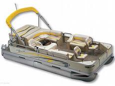 Bennington 207 FS 2005 Boat specs
