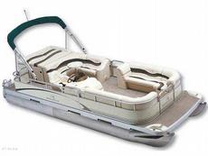 Bennington 225 L 2005 Boat specs