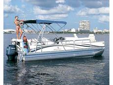 Bennington 2250 RFS 2005 Boat specs