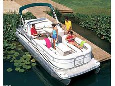 Bennington 2275 RL 2005 Boat specs
