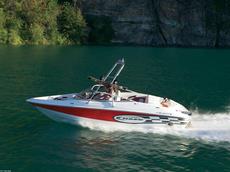 Campion 580 BR OB 2005 Boat specs