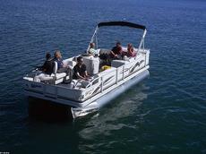 Crest Crest II XRS 22 2005 Boat specs