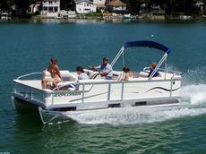 Crest Explorer 2200 2005 Boat specs