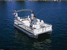 Crest Sport Fisherman 18 2005 Boat specs