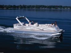 Crest Ultra 25 2005 Boat specs