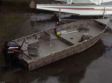 Crestliner Canadian 18 Tiller 2005 Boat specs
