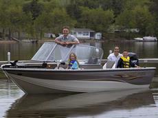 Crestliner Serenity 1800 2005 Boat specs