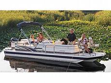 Hurricane Boats FunDeck  226 REF O/B 2005 Boat specs