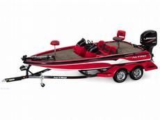 Nitro 901 CDX DC 2005 Boat specs