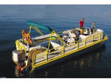 PlayCraft Powertoon 2600 I/O 2005 Boat specs