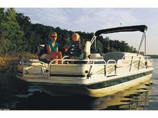 PlayCraft Sunfish FishDeck FX4-24 OB 2005 Boat specs