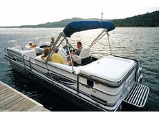 PlayCraft Ultra 2500 I/O 2005 Boat specs